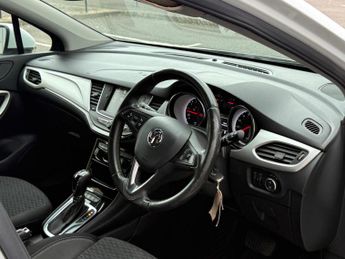 Vauxhall Astra 1.4i Turbo SRi Nav Sports Tourer CVT Euro 6 (s/s) 5dr