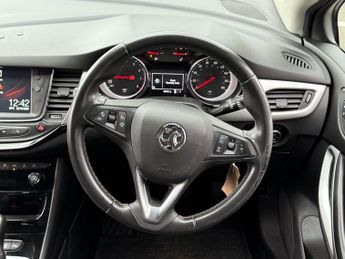 Vauxhall Astra 1.4i Turbo SRi Nav Sports Tourer CVT Euro 6 (s/s) 5dr