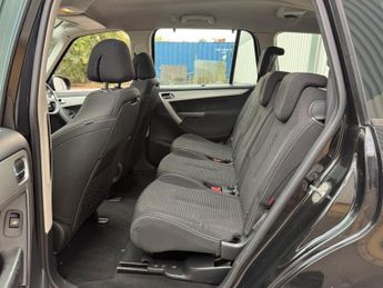 Citroen Grand C4 Picasso 2.0 HDi VTR+ EGS6 Euro 4 5dr