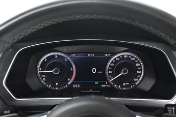 Volkswagen Tiguan 2.0 TDI R-Line DSG 4Motion Euro 6 (s/s) 5dr
