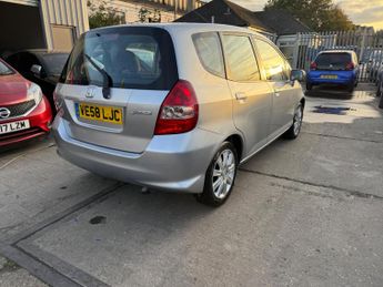 Honda Jazz 1.4 i-DSI SE CVT-7 5dr