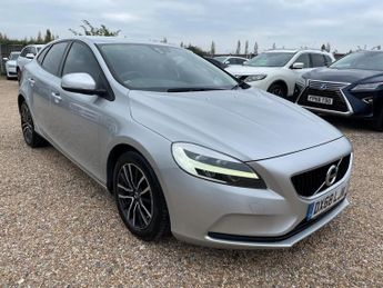 Volvo V40 2.0 D2 Momentum Nav Plus Euro 6 (s/s) 5dr