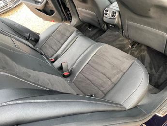 Mercedes-Benz E Class 2.0 E220d AMG Line G-Tronic+ Euro 6 (s/s) 4dr