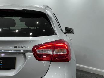 Mercedes-Benz GLA 2.1 GLA200d Sport (Executive) 7G-DCT 4MATIC Euro 6 (s/s) 5dr