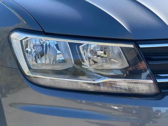 Volkswagen Tiguan 2.0 TDI SE Navigation DSG Euro 6 (s/s) 5dr