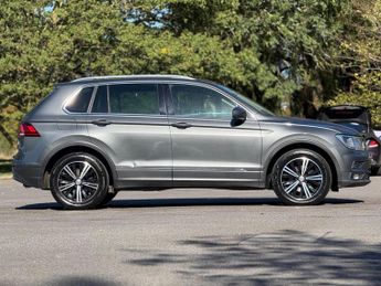 Volkswagen Tiguan 2.0 TDI SE Navigation DSG Euro 6 (s/s) 5dr