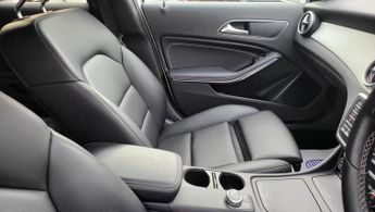 Mercedes-Benz GLA 2.1 GLA220d Sport (Premium) 7G-DCT 4MATIC Euro 6 (s/s) 5dr