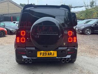 Land Rover Defender 110 3.0 D250 MHEV X-Dynamic SE Auto 4WD Euro 6 (s/s) 5dr