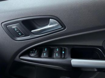 Ford Tourneo Connect 1.5 EcoBlue Titanium Auto Euro 6 (s/s) 5dr