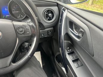 Toyota Auris 1.8 VVT-h Excel CVT Euro 6 (s/s) 5dr