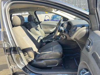 Ford Mondeo 2.0 Titanium 5dr