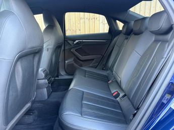 Audi A3 2.0 TDI 35 S line S Tronic Euro 6 (s/s) 4dr