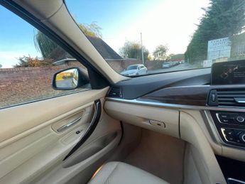 BMW 3 Series 3.0 330d Luxury Auto xDrive Euro 5 (s/s) 4dr