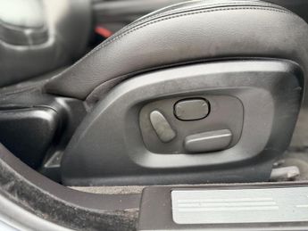 Jaguar XF 2.2d Premium Luxury Auto Euro 5 (s/s) 4dr