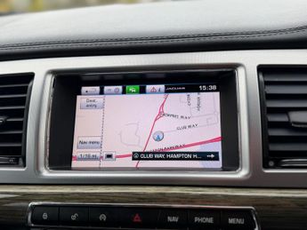 Jaguar XF 2.2d Premium Luxury Auto Euro 5 (s/s) 4dr