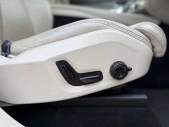 Volvo XC90 2.0h T8 Twin Engine Recharge 11.6kWh Inscription Auto 4WD Euro 6