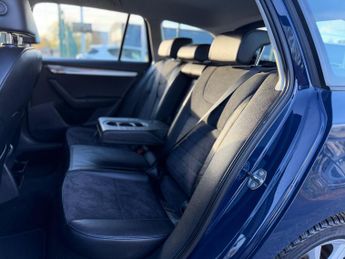 Skoda Octavia 1.4 TSI Elegance Estate 5dr Petrol DSG Euro 5 (s/s) (140 ps)