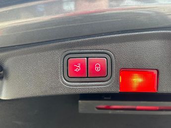 Mercedes-Benz C Class 2.1 C250d AMG Line (Premium) G-Tronic+ Euro 6 (s/s) 2dr