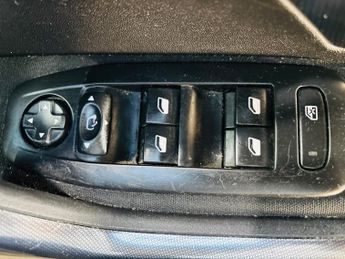 Peugeot 2008 1.6 e-HDi Allure EGC Euro 5 (s/s) 5dr