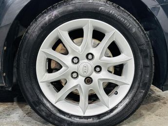 Kia Ceed 1.6 CRDi LS 5dr