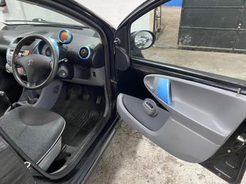 Peugeot 107 1.0 12V Millesim Euro 4 5dr