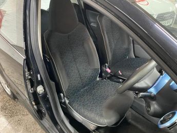 Peugeot 107 1.0 12V Millesim Euro 4 5dr