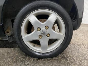 Peugeot 107 1.0 12V Millesim Euro 4 5dr