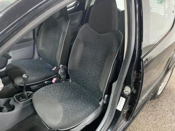 Peugeot 107 1.0 12V Millesim Euro 4 5dr
