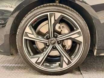 Audi A4 2.0 TFSI 40 Black Edition S Tronic Euro 6 (s/s) 4dr