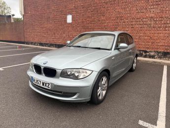 BMW 1 Series 2.0 118d SE Steptronic Euro 4 3dr