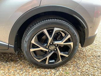 Toyota C-HR 2.0 VVT-h Design CVT Euro 6 (s/s) 5dr