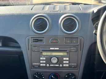 Ford Fusion 1.6 Zetec Climate 5dr