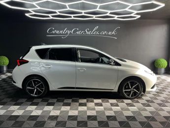 Toyota Auris 1.2 VVT-i Design Euro 6 (s/s) 5dr