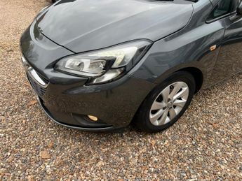 Vauxhall Corsa 1.4i ecoTEC Design Hatchback 5dr Petrol Auto Euro 6 (90 ps)
