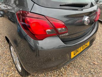 Vauxhall Corsa 1.4i ecoTEC Design Hatchback 5dr Petrol Auto Euro 6 (90 ps)