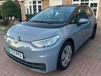 Volkswagen ID.3 Pure Performance 45kWh Life Auto 5dr