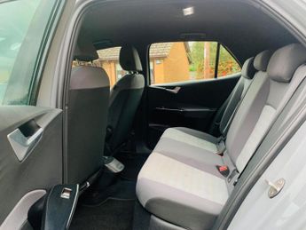 Volkswagen ID.3 Pure Performance 45kWh Life Auto 5dr