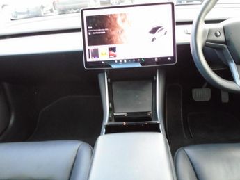 Tesla Model 3 (Dual Motor) Long Range Auto 4WDE 4dr