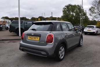 MINI Hatch 1.5 Cooper Classic Steptronic Euro 6 (s/s) 5dr