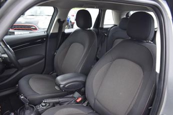 MINI Hatch 1.5 Cooper Classic Steptronic Euro 6 (s/s) 5dr