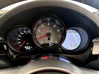 Porsche Macan 3.0 V6 S PDK 4WD Euro 6 (s/s) 5dr
