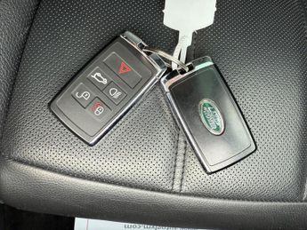 Land Rover Range Rover Evoque 2.0 D200 MHEV R-Dynamic SE Auto 4WD Euro 6 (s/s) 5dr