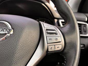 Nissan Qashqai 1.6 dCi Tekna XTRON 2WD Euro 6 (s/s) 5dr