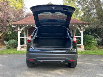 Nissan Qashqai 1.6 dCi Tekna XTRON 2WD Euro 6 (s/s) 5dr