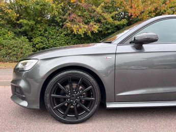 Audi A3 1.5 TFSI CoD 35 Black Edition Sportback S Tronic Euro 6 (s/s) 5d