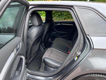 Audi A3 1.5 TFSI CoD 35 Black Edition Sportback S Tronic Euro 6 (s/s) 5d