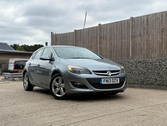 Vauxhall Astra 1.6 16v SRi Euro 5 5dr