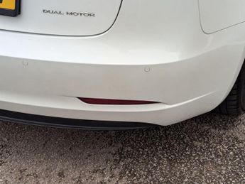 Tesla Model 3 (Dual Motor) Long Range Auto 4WDE 4dr