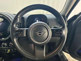 MINI Countryman 1.5 10kWh Cooper SE Classic Auto ALL4 Euro 6 (s/s) 5dr
