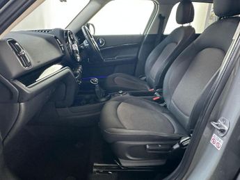 MINI Countryman 1.5 10kWh Cooper SE Classic Auto ALL4 Euro 6 (s/s) 5dr